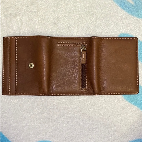 Wallet - Picture 3 of 5